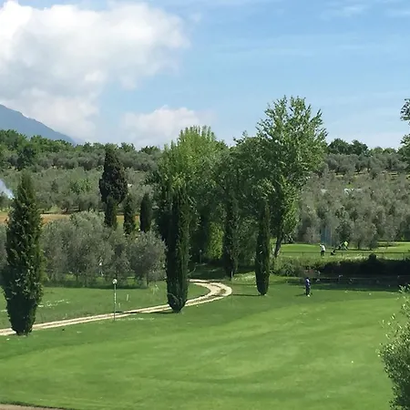 Belvilla By Oyo Golf A * Salò